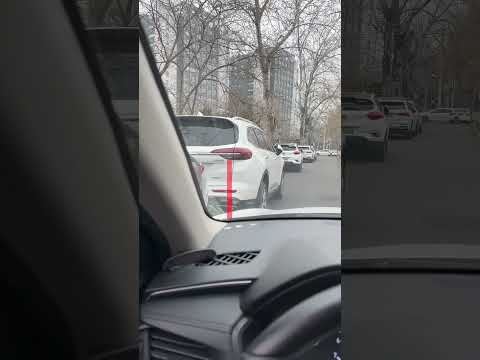 Learn to keep a safe distance and never scratch your car again.#shortsvideo  #car  #driving  #tips