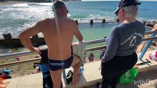 Walk across Sydney Coogee Beach 05/08/2020  シドニー　クージービーチを歩いてみた