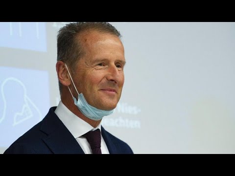 Nach scharfer Kritik: VW-Chef Diess gibt Führung der Kernmarke ab