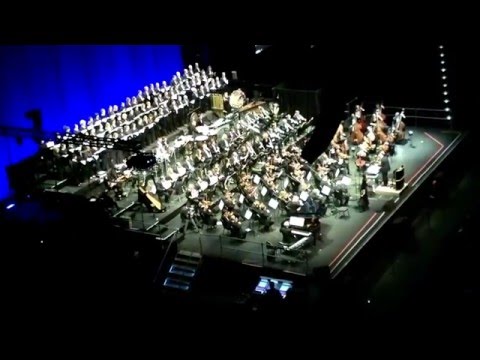 Ennio Morricone  and the Czech National Symphony Orchestra - "Ecstasy of Gold"