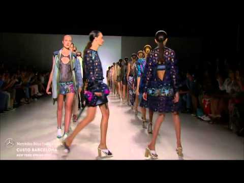 CUSTO BARCELONA: FINAL WALK AT MBFW S/S15 COLLECTIONS