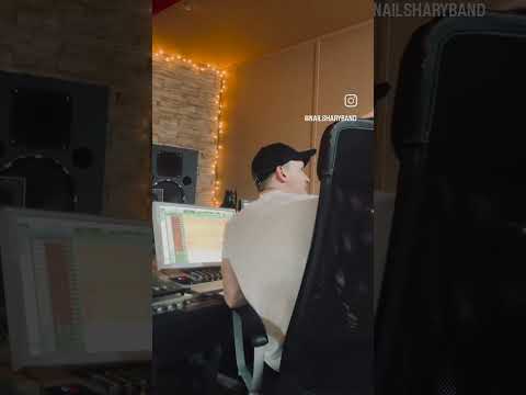 Однажды на студии