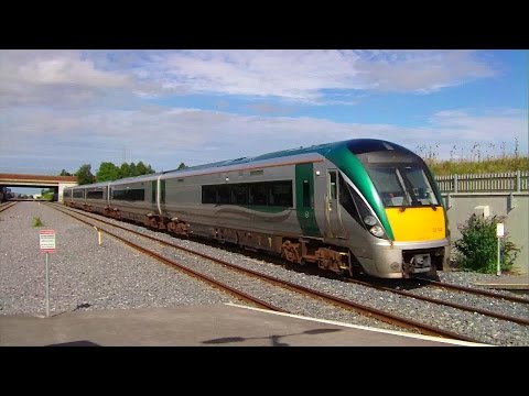 IE 22000 Class DMU Train number 22132 - Park West, Dublin