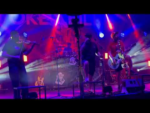 Divokej Bill v Kroměříži - ZNAMENÍ