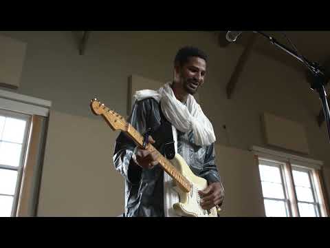 Mdou Moctar - Takoba (Live on KEXP)