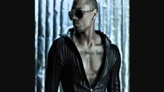 Chris Brown - Look At Me Now Feat. Trey Songz, Busta Rhymes, Twista, and Lil Wayne