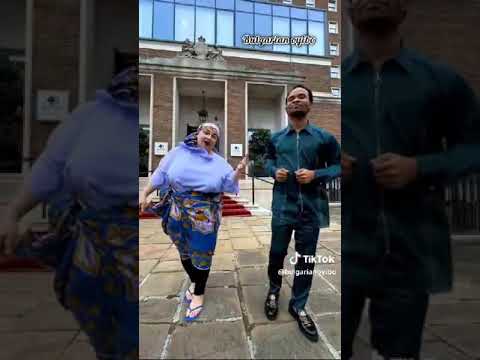 Mr. Abido Shaker on the street of London... Egber!!! 🤩