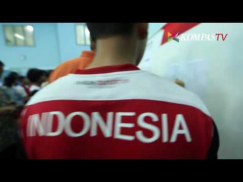 Impotensi akibat masturbasi sebagai memperlakukan Excited gadis yoga