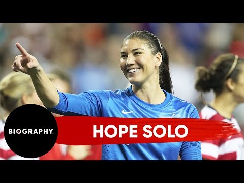 Hope Solo - Soccer Player | Mini Bio | BIO