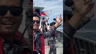 Download lagu Ketika dua kapal perang bertemu 😱 #kapalperangindonesia #indonesia #philippines #shorts #trending mp3