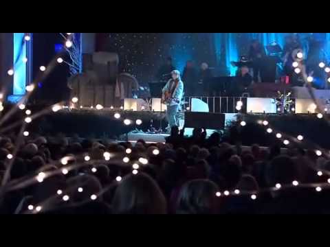 Ulrik Munther - Kill For Lies (Live @ Jullotta på Liseberg 2011)