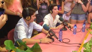 Gemeliers invitan a las fans a cantar en Radio TeleTaxi con Justo Molinero