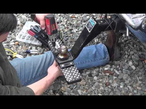 Reese Tow & Go Hitchstep Installation and Demo