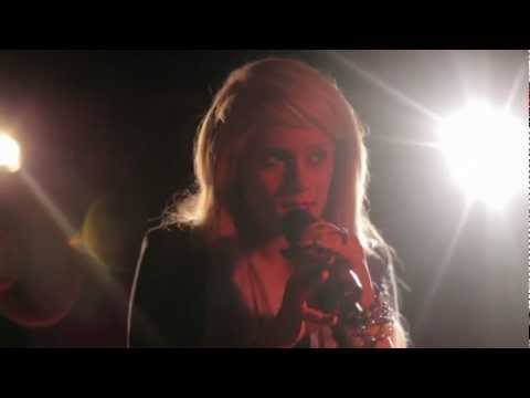 Luciee Marie Closier - Mama Do Acoustic