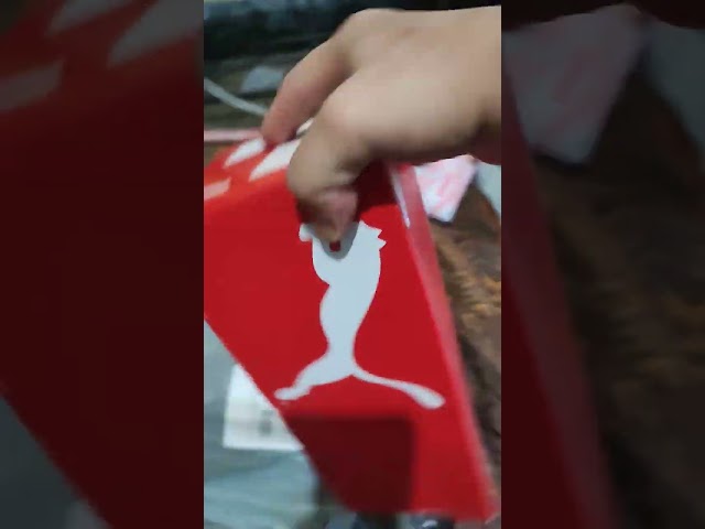 Vídeo relacionado con PUMA Leadcat Sandalias de plataforma para mujer, azul pacífico y blanco, talla 8, Desert Dust Blanco Cálido, 2.5 UK