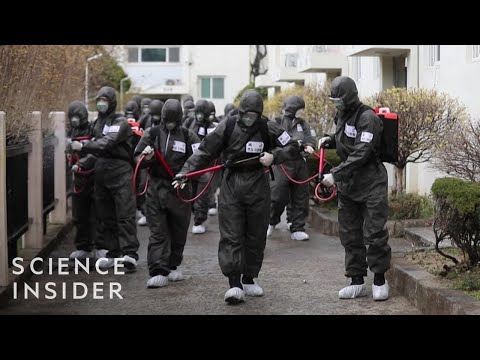 如何應對冠狀病毒焦慮症，據治療師介紹。 (How To Deal With Coronavirus Anxiety According To A Therapist)