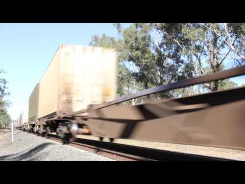 Pacific National, NR Class Locomotive, Scenic Rim 2016