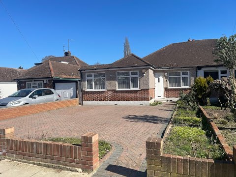 3 bed, 2 bath semi detached bungalow in Eastcote, Pinner HA5