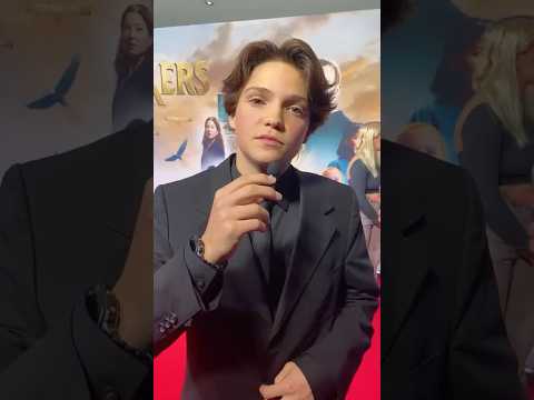 Emile Chérif auf dem roten Teppich auf der WOODWALKERS-Premiere🐾🌳#woodwalkersderfilm #woodwalkers