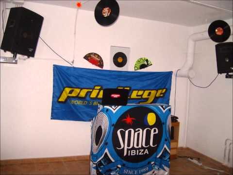 Radio Slave - Grindhouse (Dubfire Terror Planet Remix).