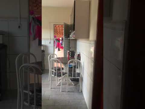 vendo casa em Tapiratiba SP com 2 dormitorios  + porão  com 1 dormitorios Patrícia 19-981512051