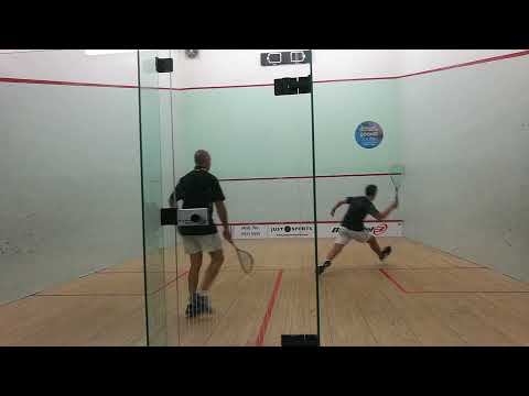 Mega squash rally Simon vs Diego