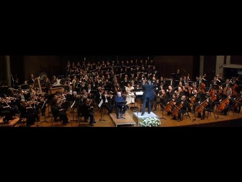 Leonard Bernstein's Symphony m. 3 - Kaddish