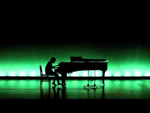 演奏・創作学科 国立音楽大学　尾山詩織「水玉少年／ホワイト」for piano and electronics