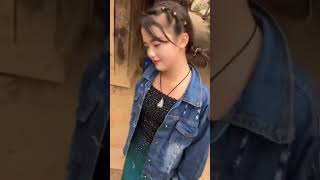 Download lagu Shower Beautiful Hmong Girl Countryside - Nkauj Hmoob Da Dej Zoo Saib Txhaj Plawg #0011 mp3