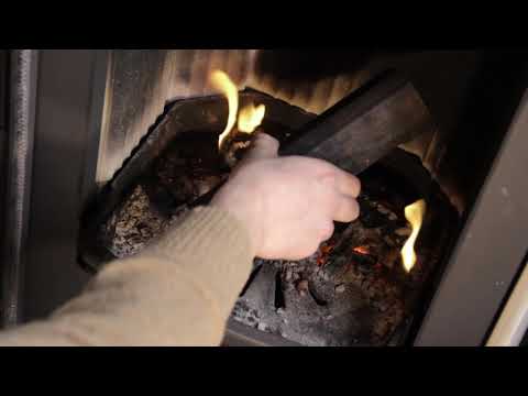 Ofen mit Bodenrost richtig anzünden