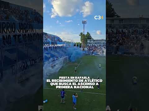 "¡FIESTA EN RAFAELA! EL RECIBIMIENTO DE ATLÉTICO QUE BUSCA EL ASCENSO A PRIMERA NACIONAL | Cadena 3" Barra: La Barra de los Trapos &bull; Club: Atlético de Rafaela