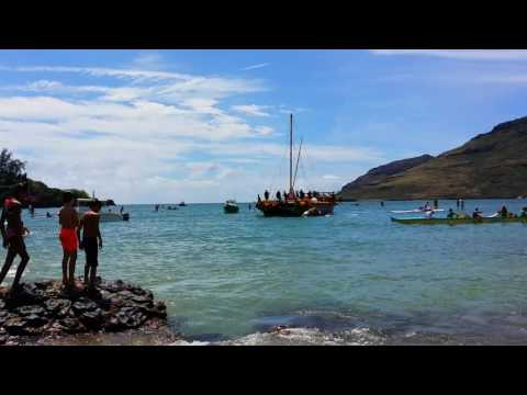 Birthing of ocean voyaging canoe "Namahoe"