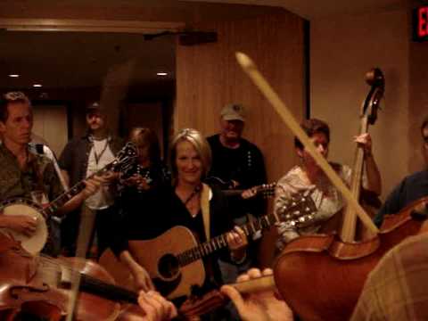 Late night IBMA Jam with Michael Cleveland 2009