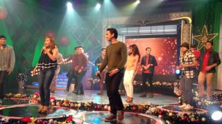 Walang Tulugan with The Master Showman- Sa Pagsapit Ng Pasko (OPM Artists &amp; Sherwin Castro)