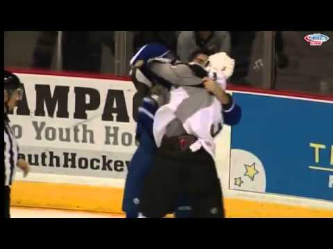 Tyler Biggs vs Alex Petrovic