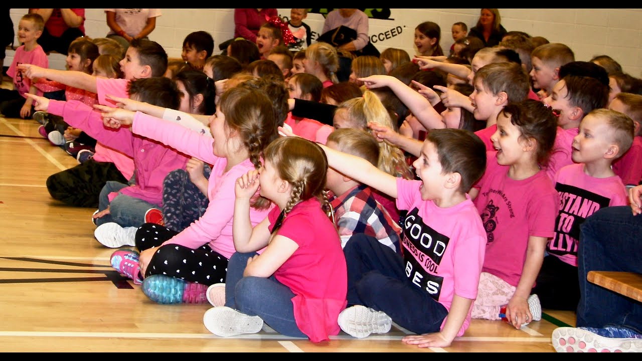 Promotional video thumbnail 3 for Friends Forever Puppets