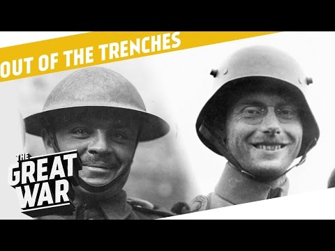 Comparing WW1 Helmet Designs I OUT OF THE TRENCHES