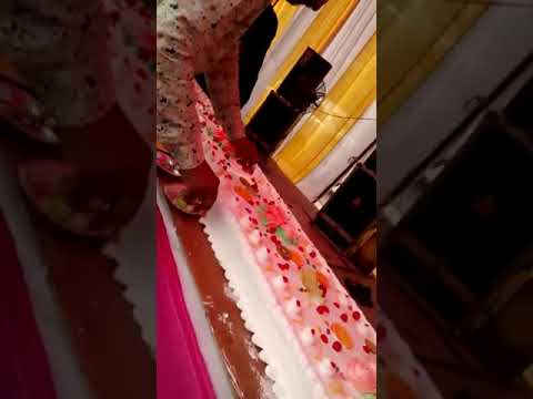 Biggest cake ever in nagarkirtan on prakash utsav |  tarun narang |