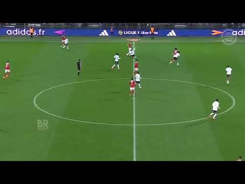 Bafodé Diakité / Age: 23 /Nationality: France / Club: LOSC Lille / Position: RB&CB/ jersey number 18