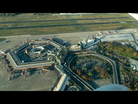 The last flyover Schönefeld BER and Tegel TXL (Cessna 172M)