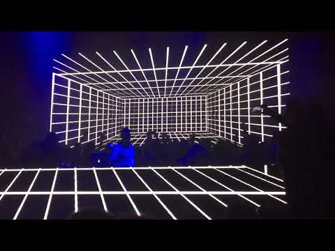 Luciano plays Lumidee - Never Leave You @ Social Music City, Milan 2/09/2017