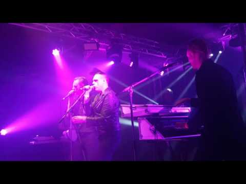 AGENT SIDE GRINDER & HENRIC  DE LA COUR