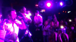 Veneno para dos Ex Bronco de Venezuela Hector Candelo en vivo