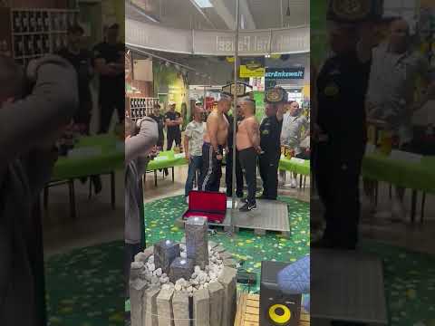 Wiegen der Kämpfer in Espelkamp 13.05.2022 🥊🥊 Georgios Bitzenis 105 kg vs Riza Baydilli 100, 7 kg