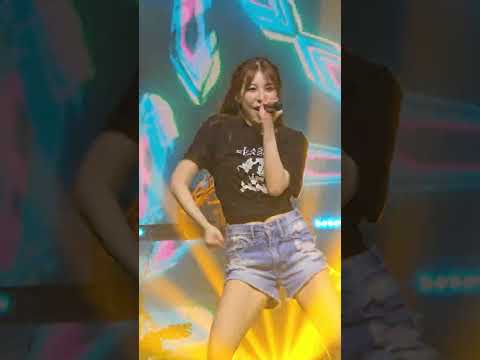 เด็กดื้อย์ / eRAA (Minmin focus) - BNK48 2nd Gen Last Season Concert 20240428