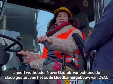 Start sloop kleedkamergebouw RKVV DEM