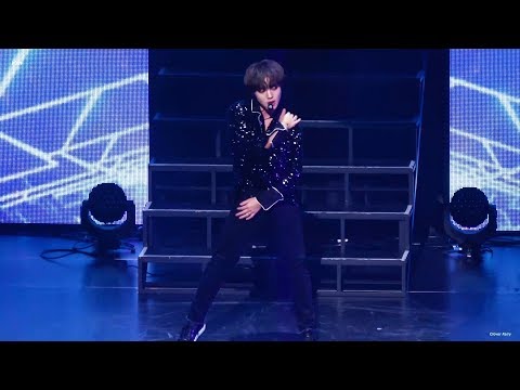190410 박지훈 First Edition in Tokyo Press Your Number 4K 직캠
