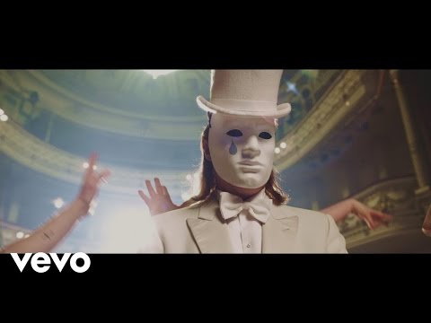 Keko Salata - Neuroottinen, dramaattinen, charmikas