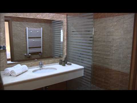 Croatian Villas - 5 Bedroom Villa with Pool and direct access to the Sea, Sleeps 11-12