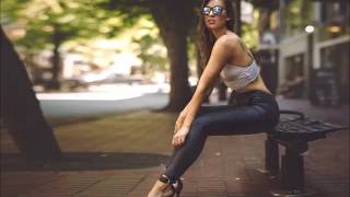 Melih Aydogan - Loved by U (ft. Ria)